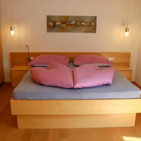 Moosbrugger Apartment *